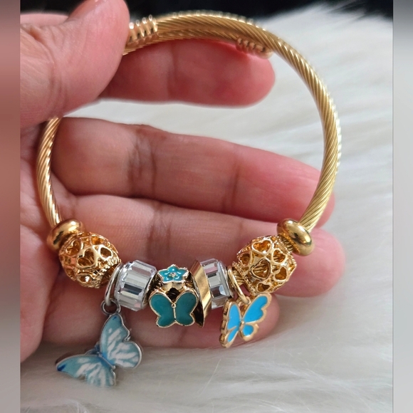 charriol bangle with charms ✨️ - Picture 3 of 4